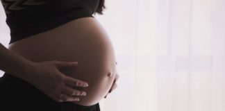 20 lies about motherhood, pregnancy and body image